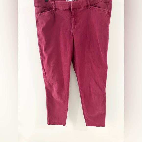 Old Navy Mid Rise Pixie Ankle Pants Fuchsia Size 12 Regular - Picture 4 of 6